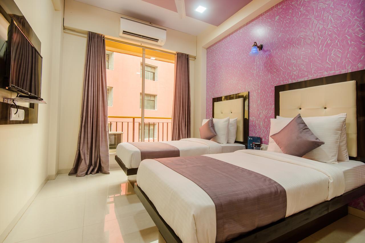 Oyo 9326 Om Sai Residency Hotel Mumbai Bagian luar foto
