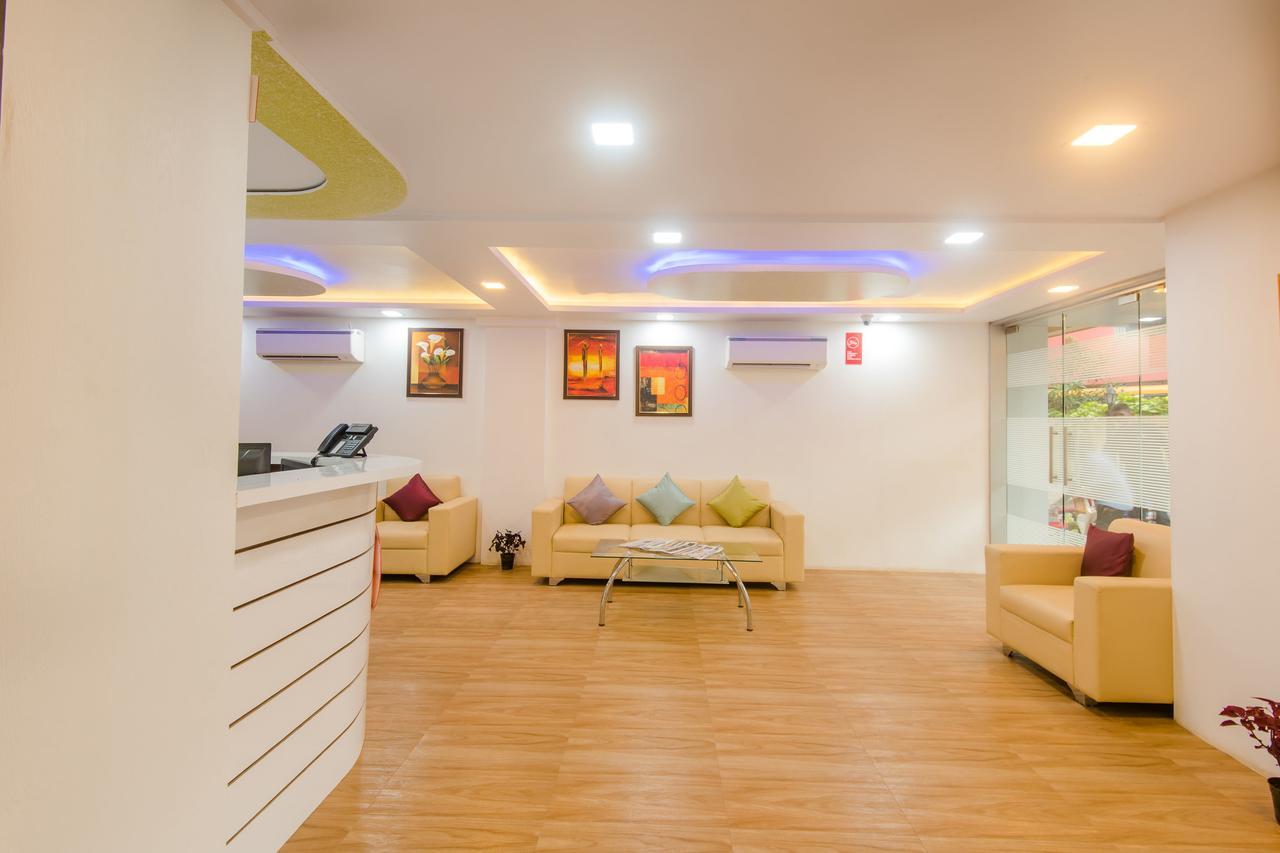 Oyo 9326 Om Sai Residency Hotel Mumbai Bagian luar foto
